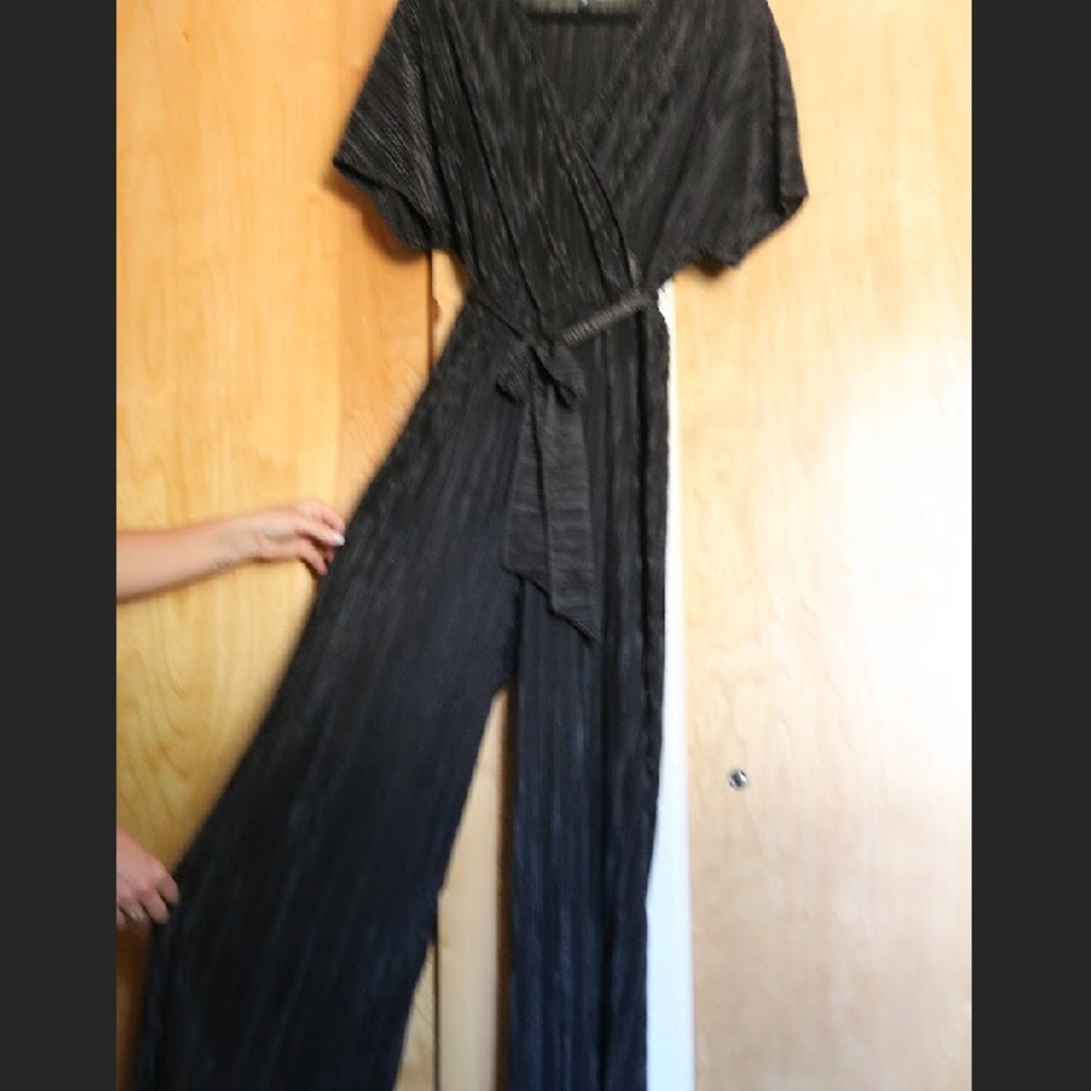 Wide leg jumper/jumpsuit